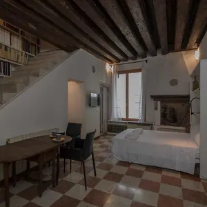 cabarbarigo.hotelinveneto.com/